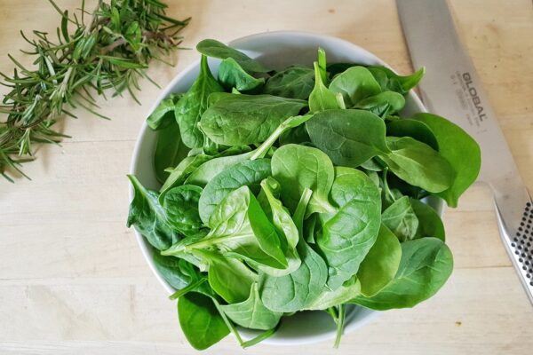 spinach-3708115_960_720